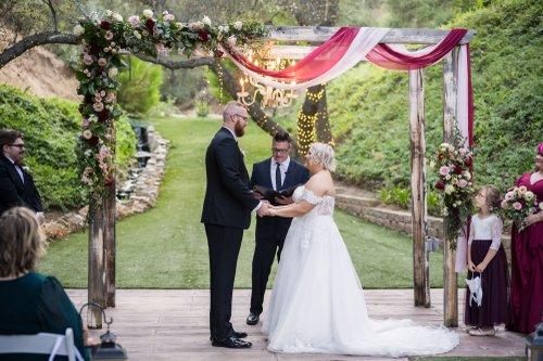 mobile - carousel-hero-element image-0