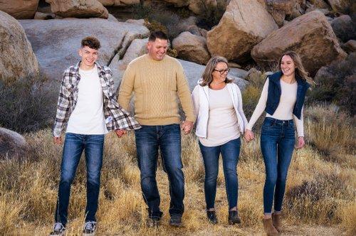 mobile - carousel-hero-element image-4